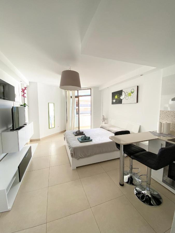 Aloha Summerland Vip Studio Sea & Pool View Los Cristianos  Eksteriør billede